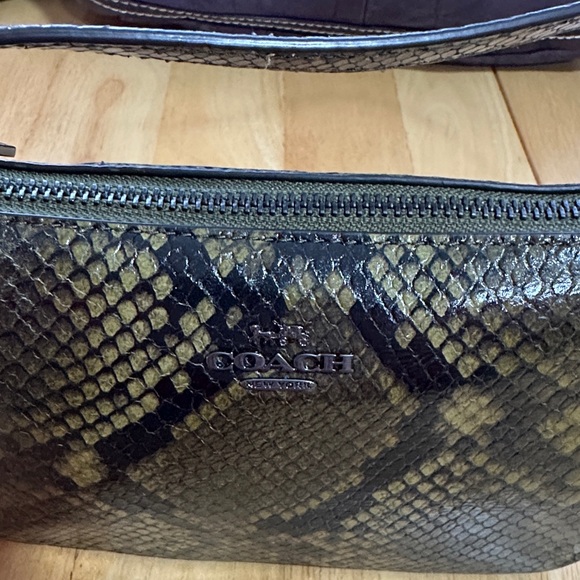 Coach NWOT Green Snake Nolita - Picture 2 of 9